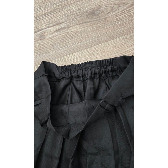 pleated black   mini skirt - Picture 2 of 6